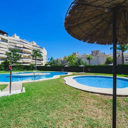 Cubo's Urban Brigitte & Parking Appartement