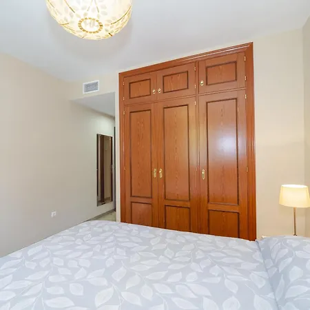 Cubo's Urban Brigitte & Parking Apartamento