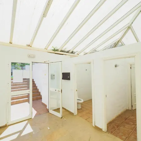 Cubo's Urban Brigitte & Parking *