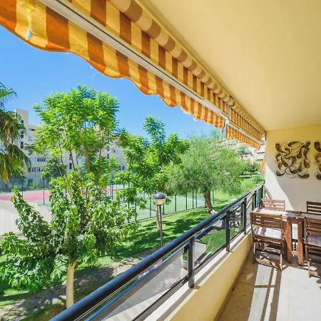 Apartment Cubo's Urban Brigitte & Parking Torremolinos