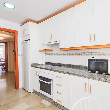 Cubo's Urban Brigitte & Parking * 토레몰리노스