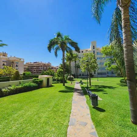 Cubo's Urban Brigitte & Parking *