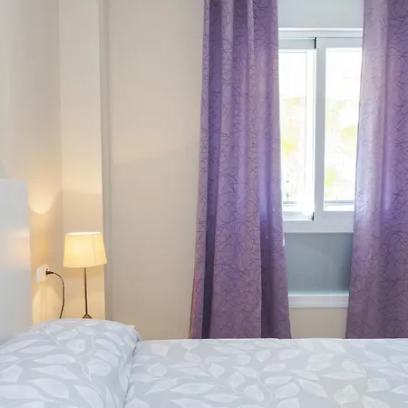 Cubo's Urban Brigitte & Parking 토레몰리노스