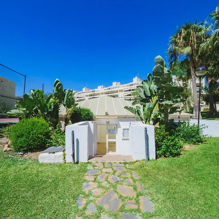 Cubo's Urban Brigitte & Parking Apartamento