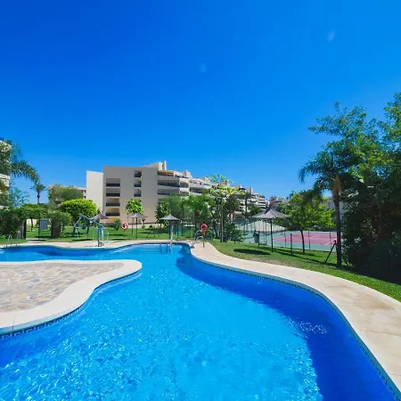 Apartamento Cubo's Urban Brigitte & Parking Torremolinos