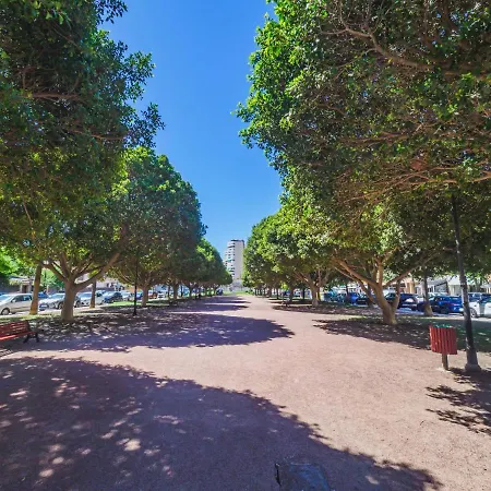 Apartamento Cubo's Urban Brigitte & Parking *