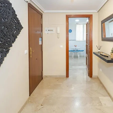 Cubo's Urban Brigitte & Parking * Torremolinos