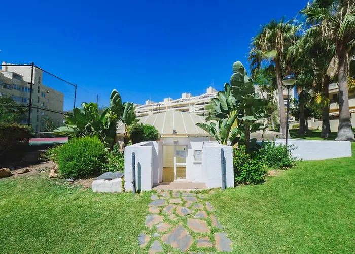 Cubo's Urban Brigitte & Parking Apartamento