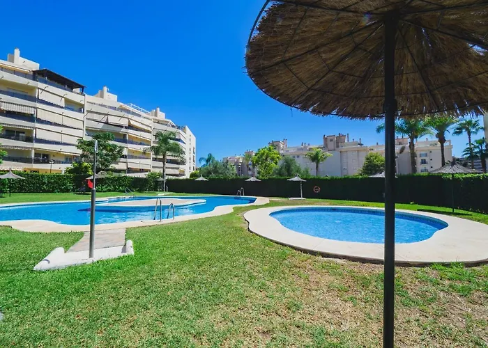 Cubo's Urban Brigitte & Parking Apartamento