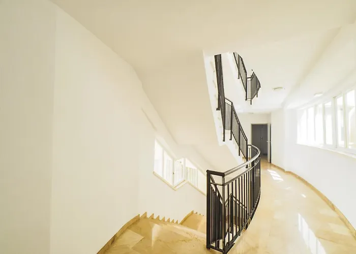 Cubo's Urban Brigitte & Parking * Torremolinos