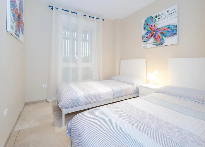 Cubo's Urban Brigitte & Parking Torremolinos