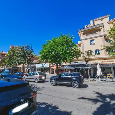 Cubo's Urban Brigitte & Parking Daire Torremolinos